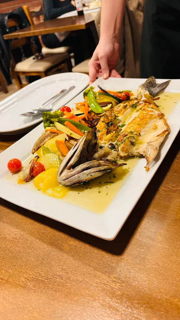 Premium tapas at the final stop of the Castelldefels food tour near Barcelona