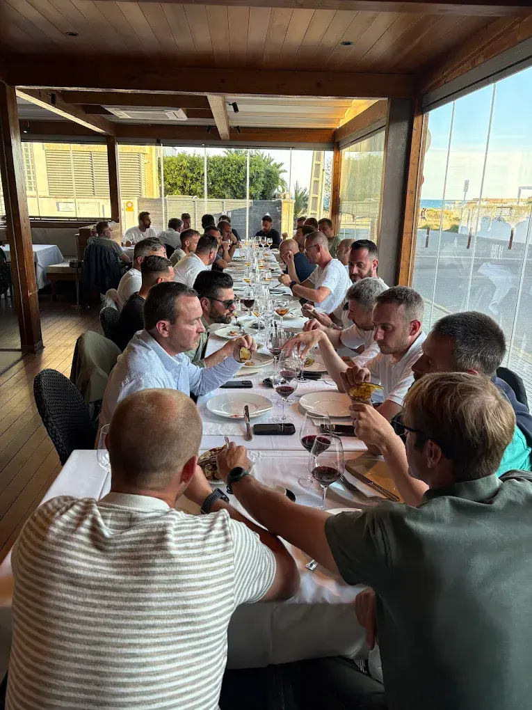 Large group dinner on the Castelldefels Tapas Tour near Barcelona